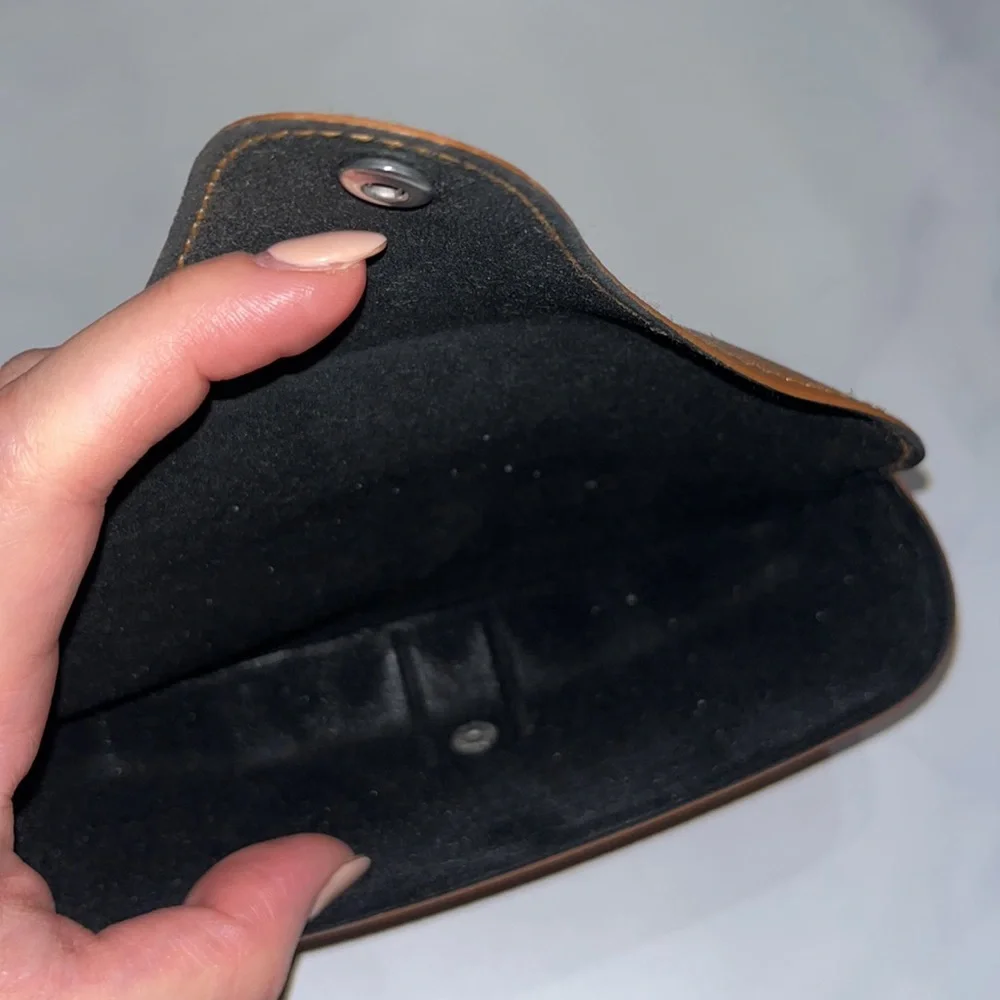 Ray-Ban Glasses Shell Case Only - Picture 3 of 4